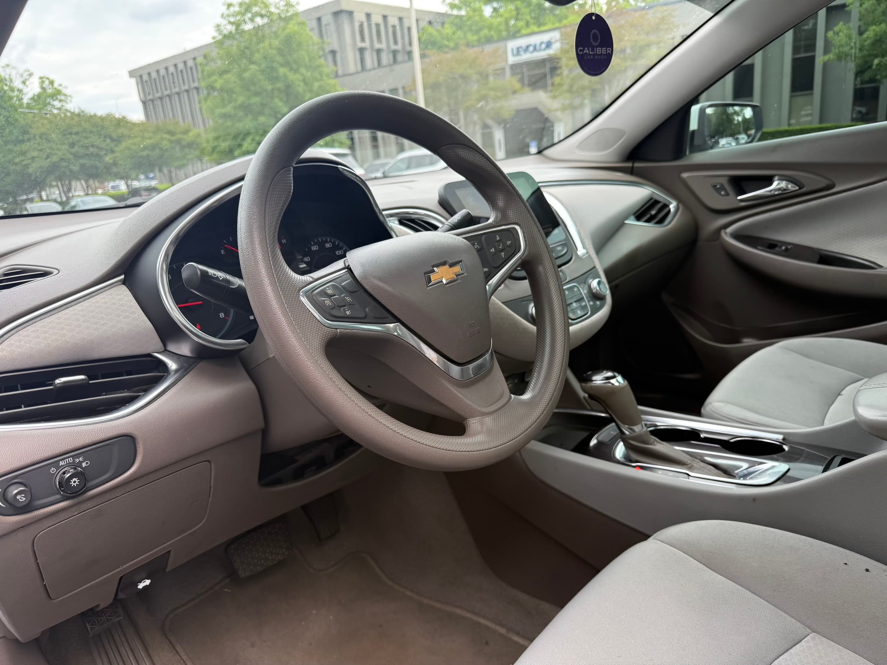 2020 CHEVROLET Malibu – photo 3